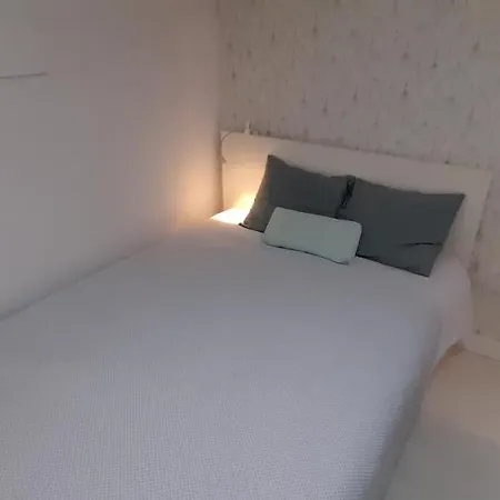 Lxroller Alcantara Riverside Apartman *