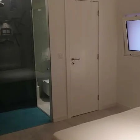 Lxroller Alcantara Riverside Apartman